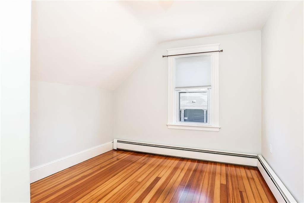 19 County Street Newport, RI 02840 - Photo 26 of 38