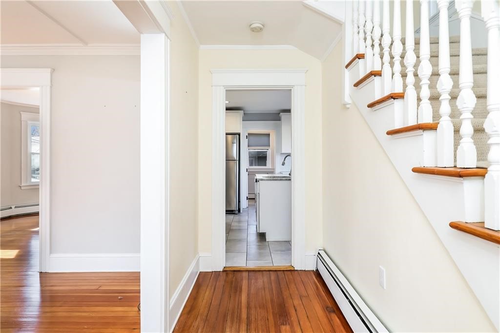 19 County Street Newport, RI 02840 - Photo 4 of 38