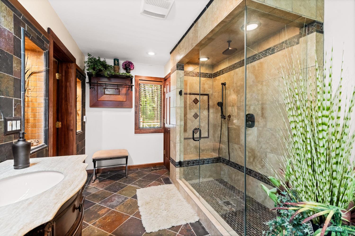 3366 Wagner Road Cincinnati, OH 45245 - Photo 29 of 96 Gallery Image 29