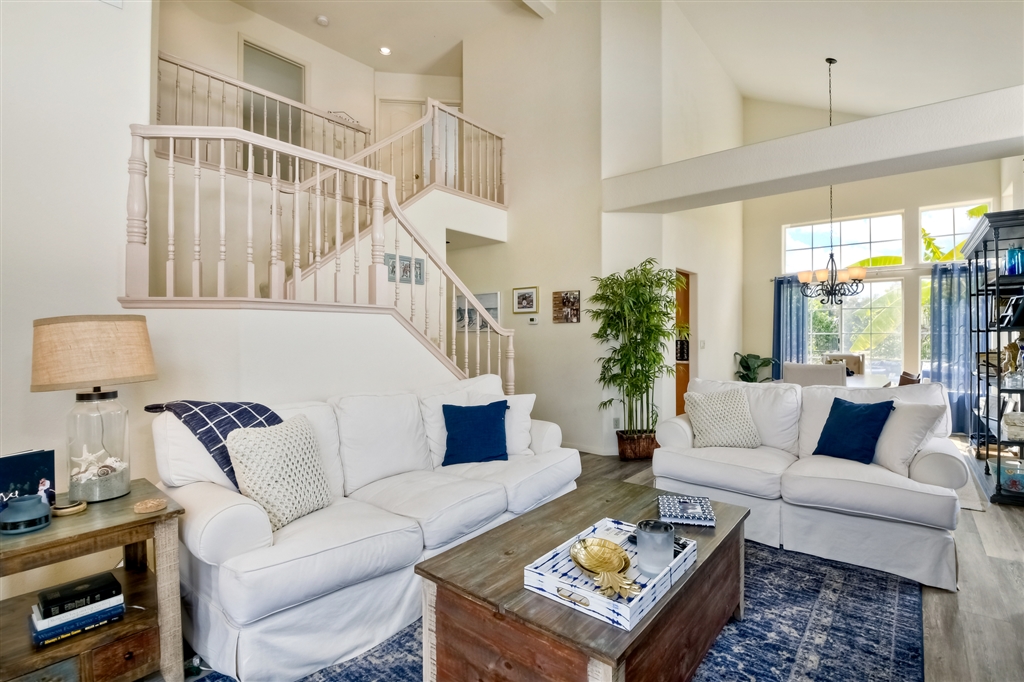 2363 Terraza Ribera Carlsbad, CA 92009 - Photo 5 of 24 Gallery Image 5