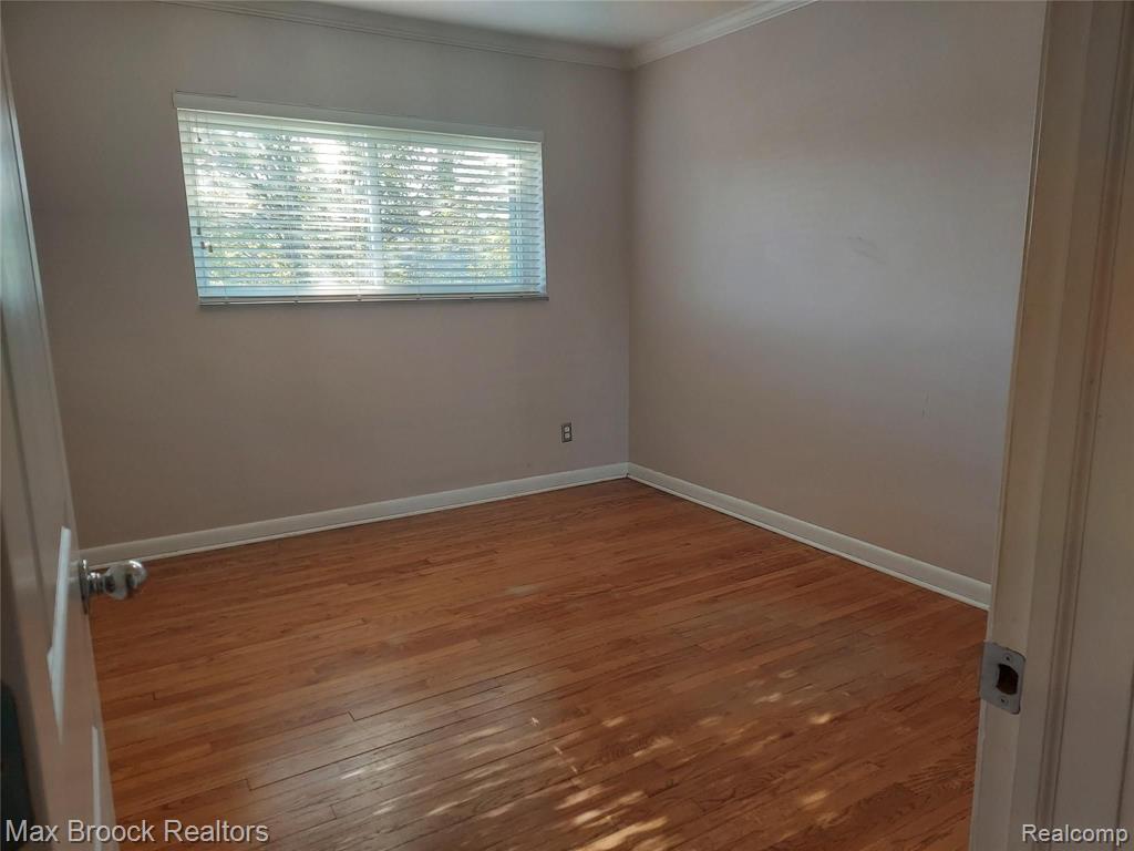 3800 Normandy Road, Unit 11 Royal Oak, MI 48073 - Photo 13 of 16