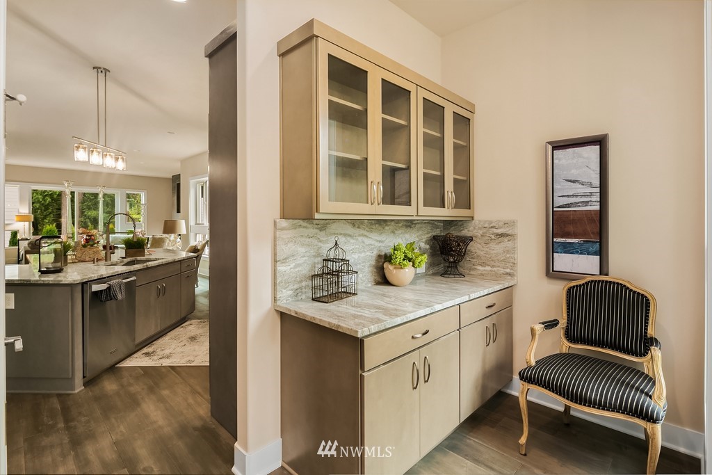 16013 Southeast 140th Street Renton, WA 98059 - Photo 7 of 19
