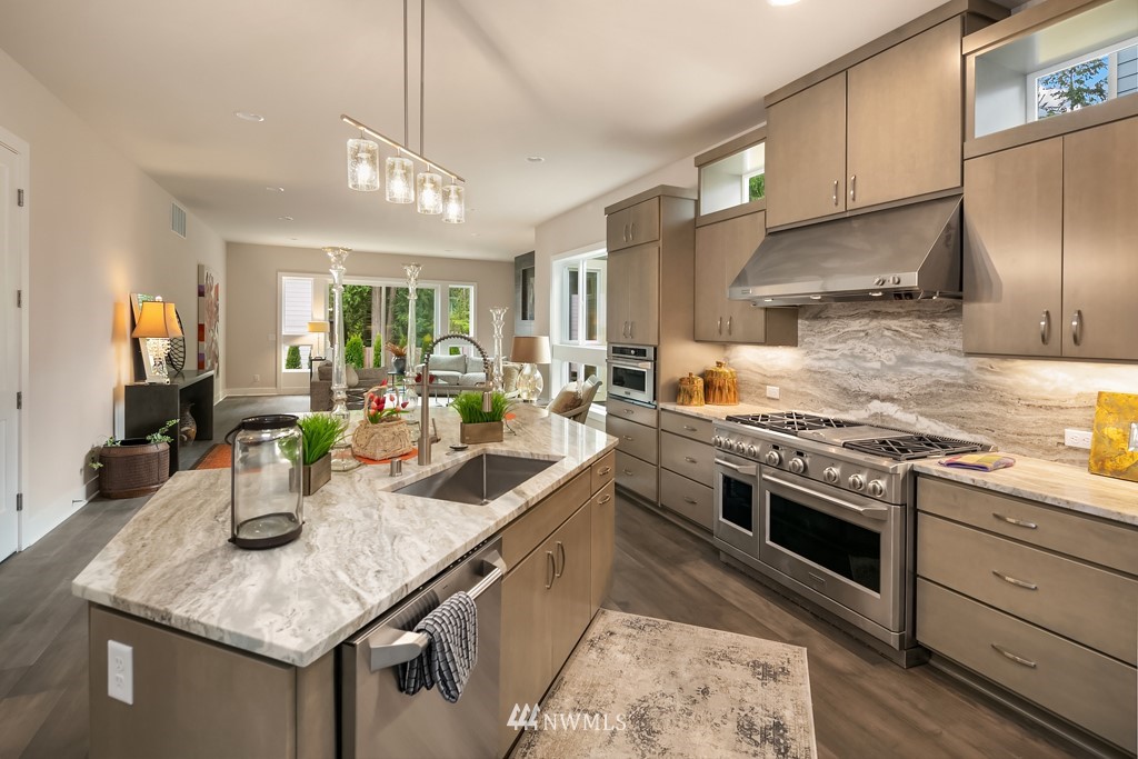 16013 Southeast 140th Street Renton, WA 98059 - Photo 9 of 19