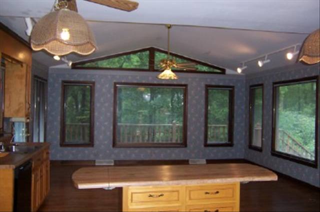 122 Covington Road Greenville, SC 29617 - Photo 5 of 18 Gallery Image 5