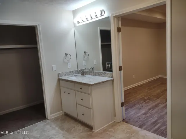 $2,150 | 206 Clark Farms Road, Madison, MS 39110