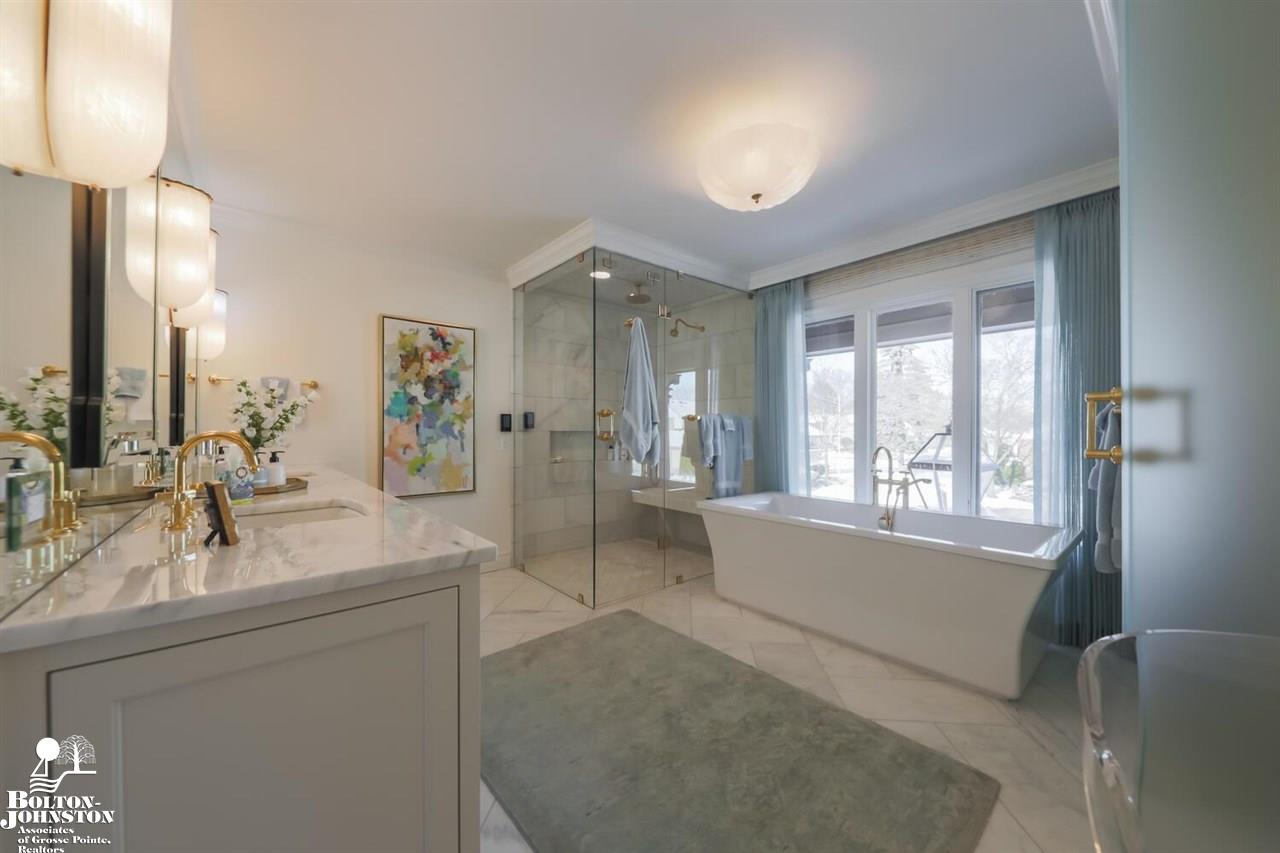 9 Stratton Place Grosse Pointe Shores, MI 48236 - Photo 40 of 68