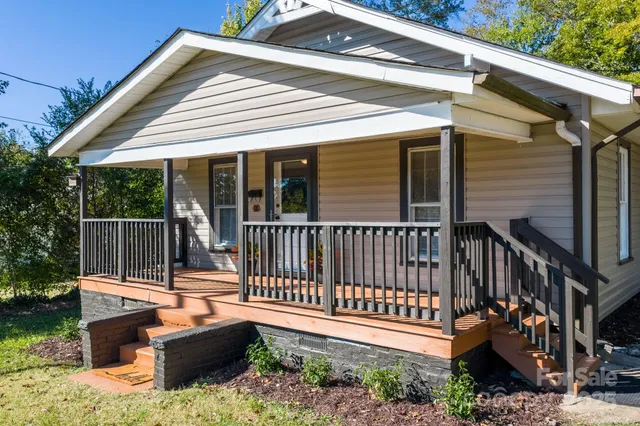 a view of deck with patio