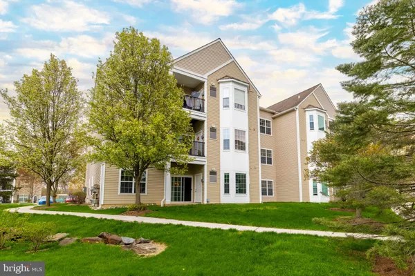 $323,500 | 714 Creekside Drive, Brookhaven, PA 19015