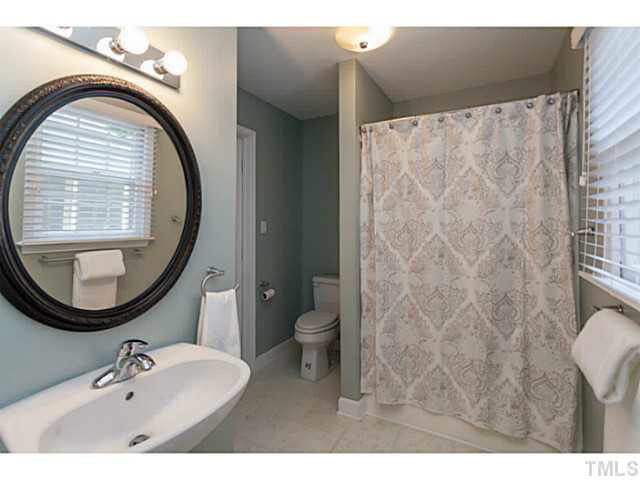 8504 East Lake Court Raleigh, NC 27613 - Photo 15 of 25 Bathroom
