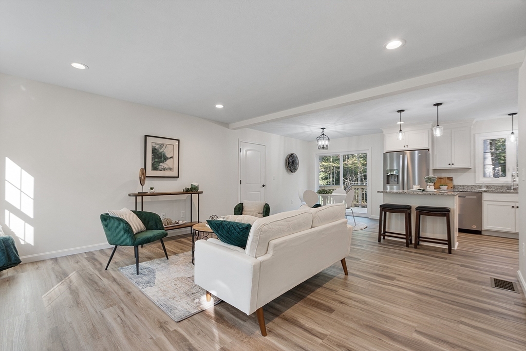 373 Hitchcock Road Winchendon, MA 01475 - Photo 11 of 39 Gallery Image 11