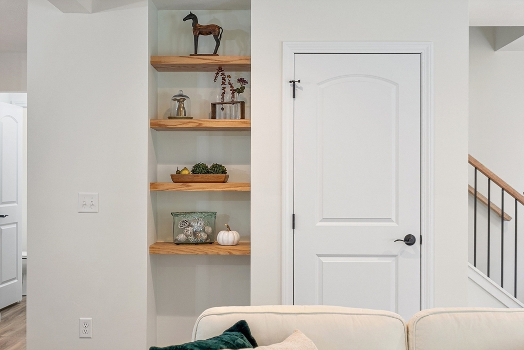 373 Hitchcock Road Winchendon, MA 01475 - Photo 18 of 39 Gallery Image 18