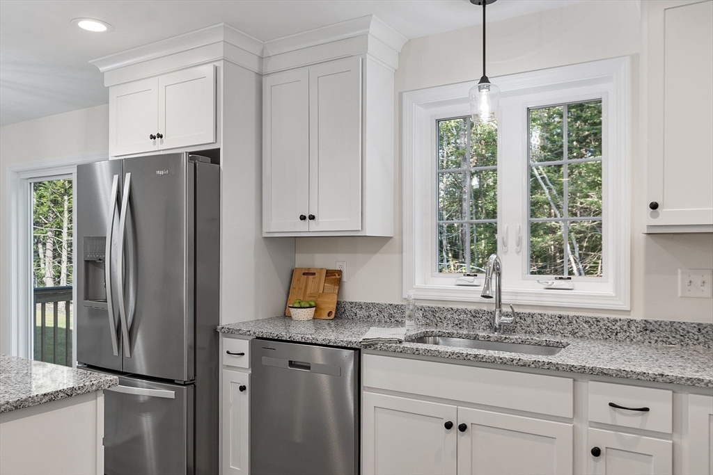373 Hitchcock Road Winchendon, MA 01475 - Photo 7 of 39 Gallery Image 7