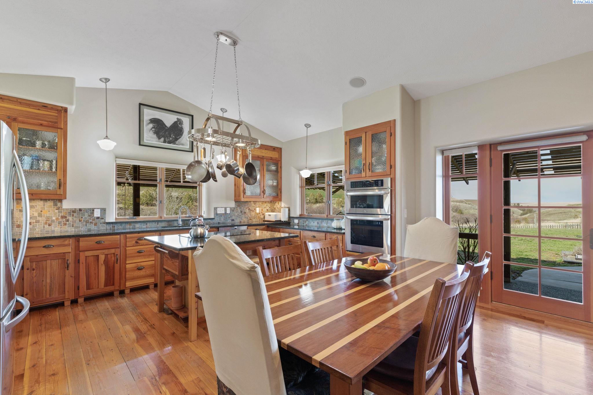 4261 Grove Road Endicott, WA 99125 - Photo 10 of 50 Gallery Image 10