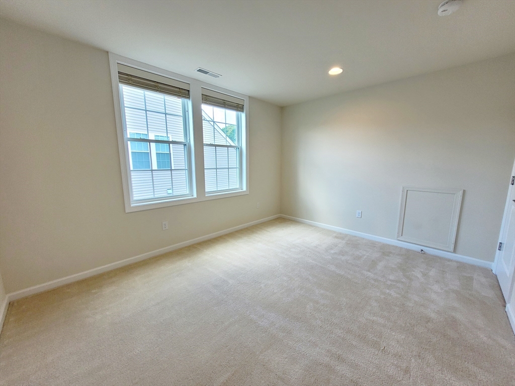 13 Walnut Way, Unit 13 Hopkinton, MA 01748 - Photo 25 of 32