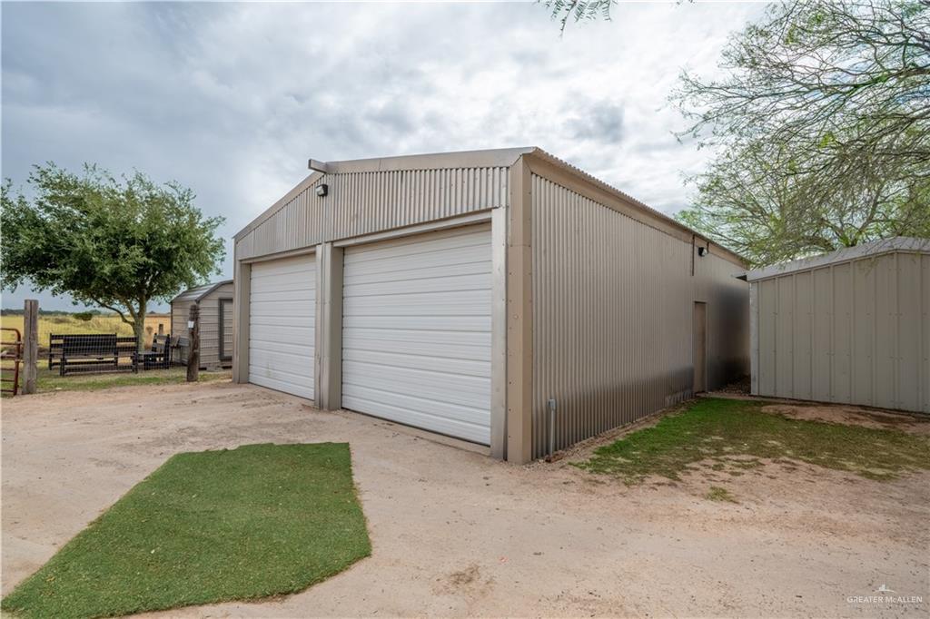 32516 El Preseno Road San Benito, TX 78586 - Photo 9 of 43