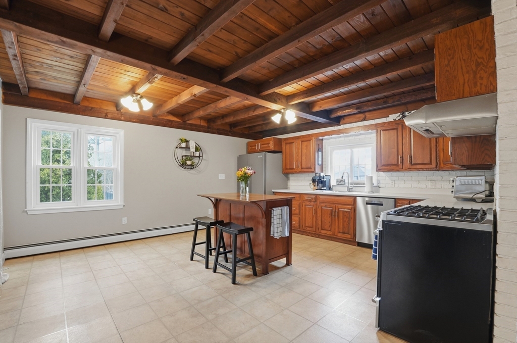 61 Main Street Hanover, MA 02339 - Photo 13 of 38