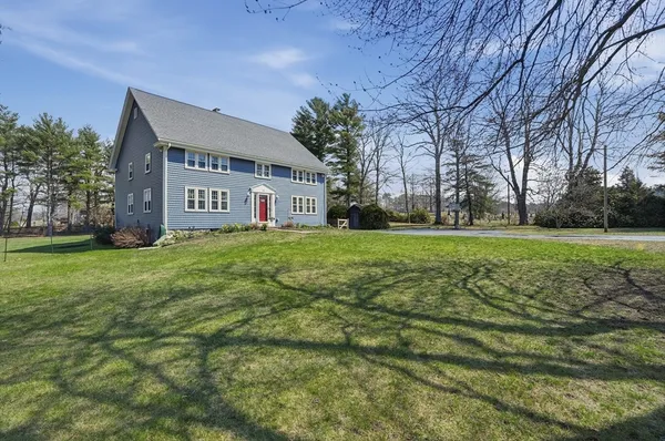 $900,000 | 61 Main Street, Hanover, MA 02339