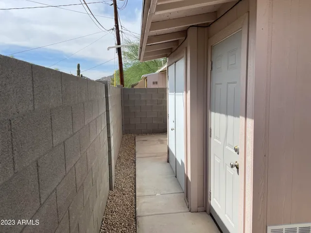 a view of a pathway of a building