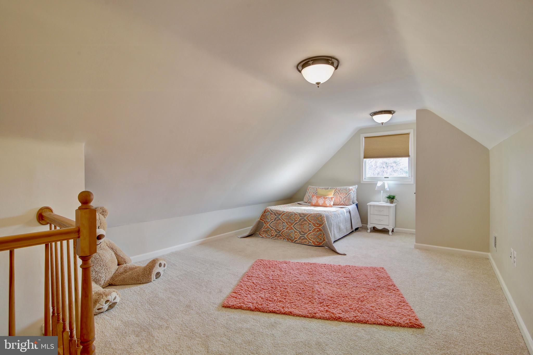 19990 Gleedsville Road Leesburg, VA 20175 - Photo 29 of 53 4th bedroom with its own access.