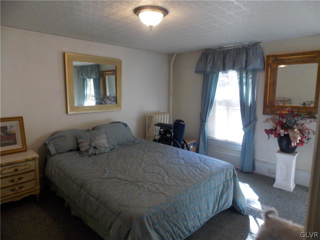 86 Broadway Jim Thorpe, PA 18229 - Photo 15 of 17