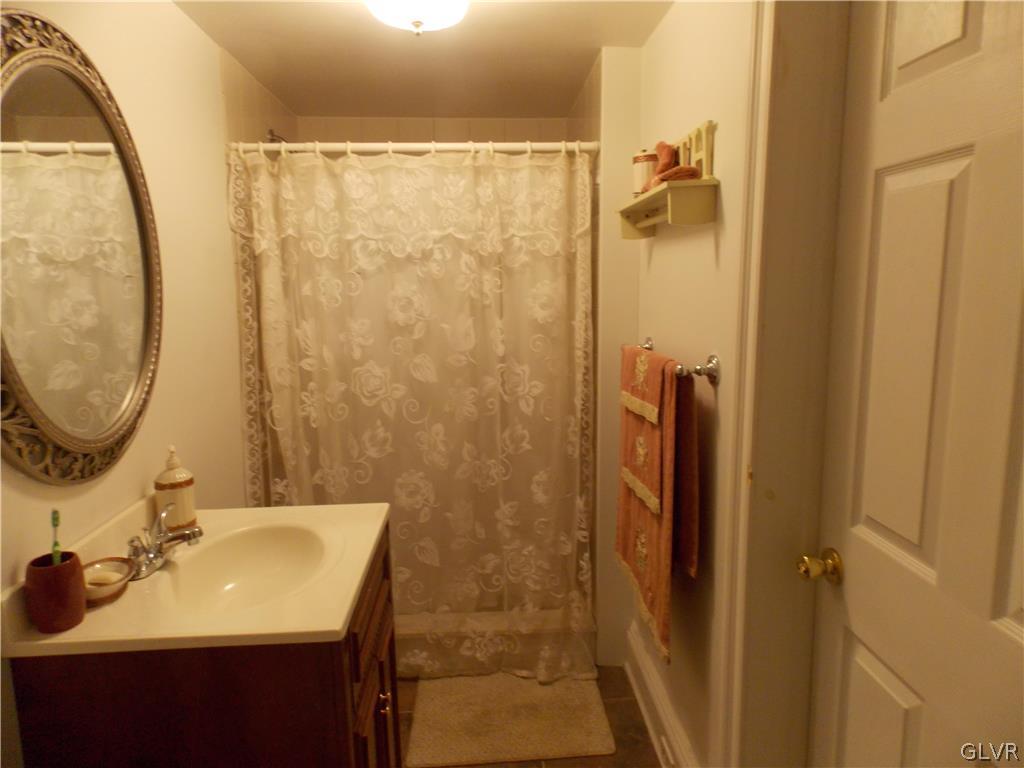 86 Broadway Jim Thorpe, PA 18229 - Photo 17 of 17