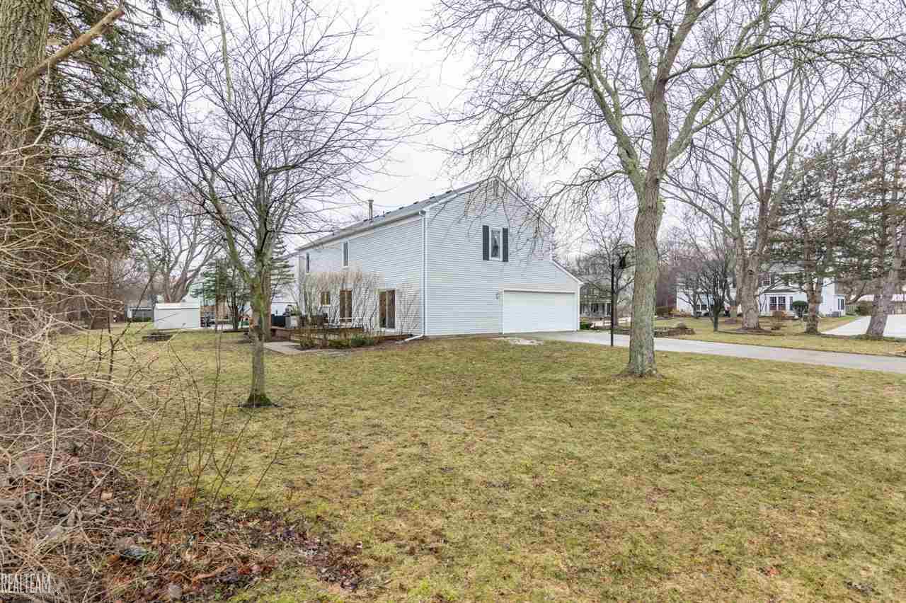 36197 Fredericksburg Road Farmington Hills, MI 48331 - Photo 39 of 40