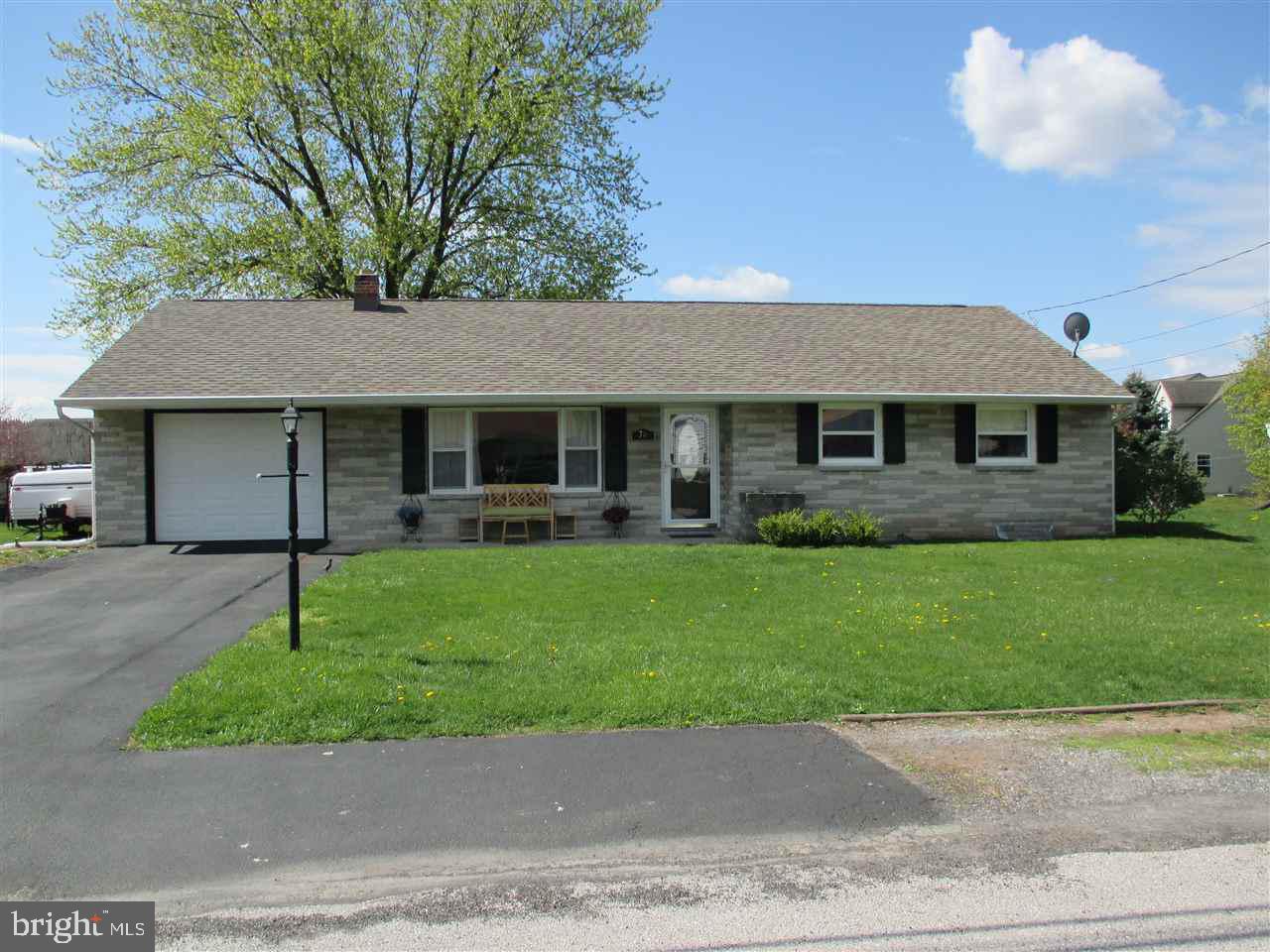 70 Rosedale Drive Manchester, PA 17345 - Photo 1 of 19 Gallery Image 1