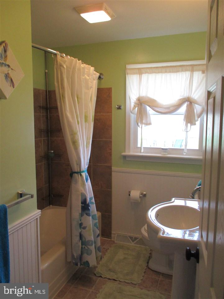70 Rosedale Drive Manchester, PA 17345 - Photo 14 of 19 Gallery Image 14