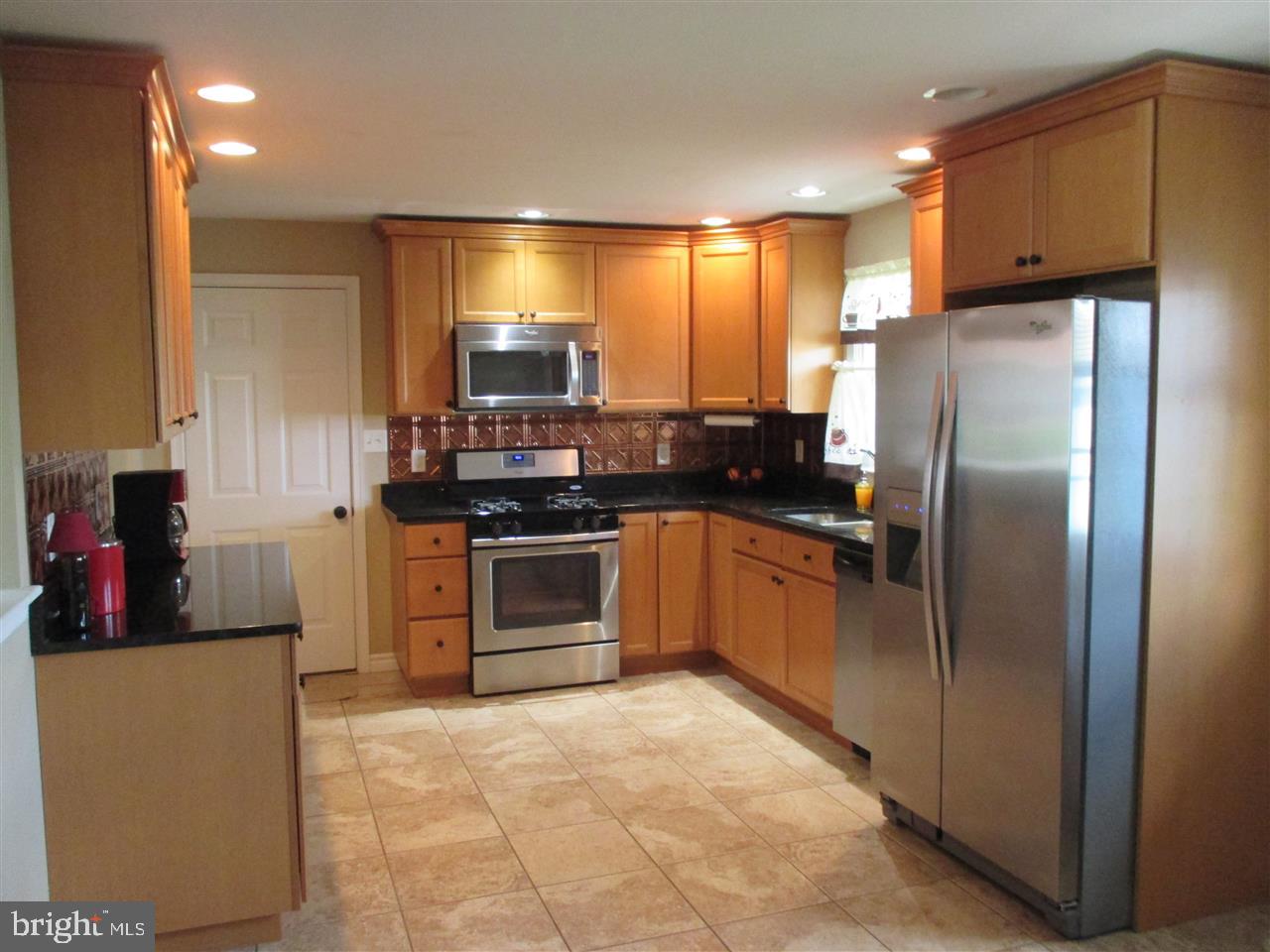 70 Rosedale Drive Manchester, PA 17345 - Photo 6 of 19 Gallery Image 6