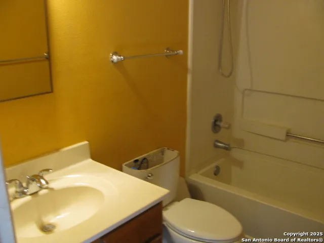 $179,900 | 7458 Radford Trail, San Antonio, TX 78244