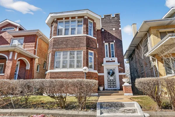 $1,750 | 8018 South Sangamon Street, Unit 2, Chicago, IL 60620