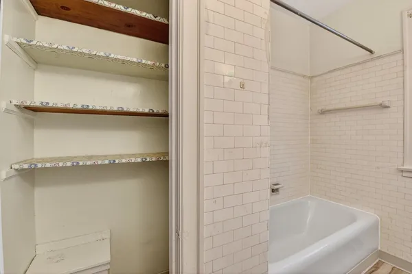 $1,750 | 8018 South Sangamon Street, Unit 2, Chicago, IL 60620
