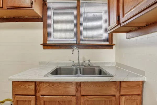 $1,750 | 8018 South Sangamon Street, Unit 2, Chicago, IL 60620