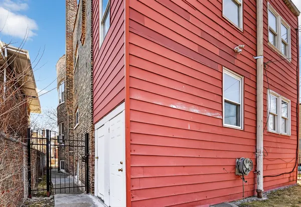$1,750 | 8018 South Sangamon Street, Unit 2, Chicago, IL 60620