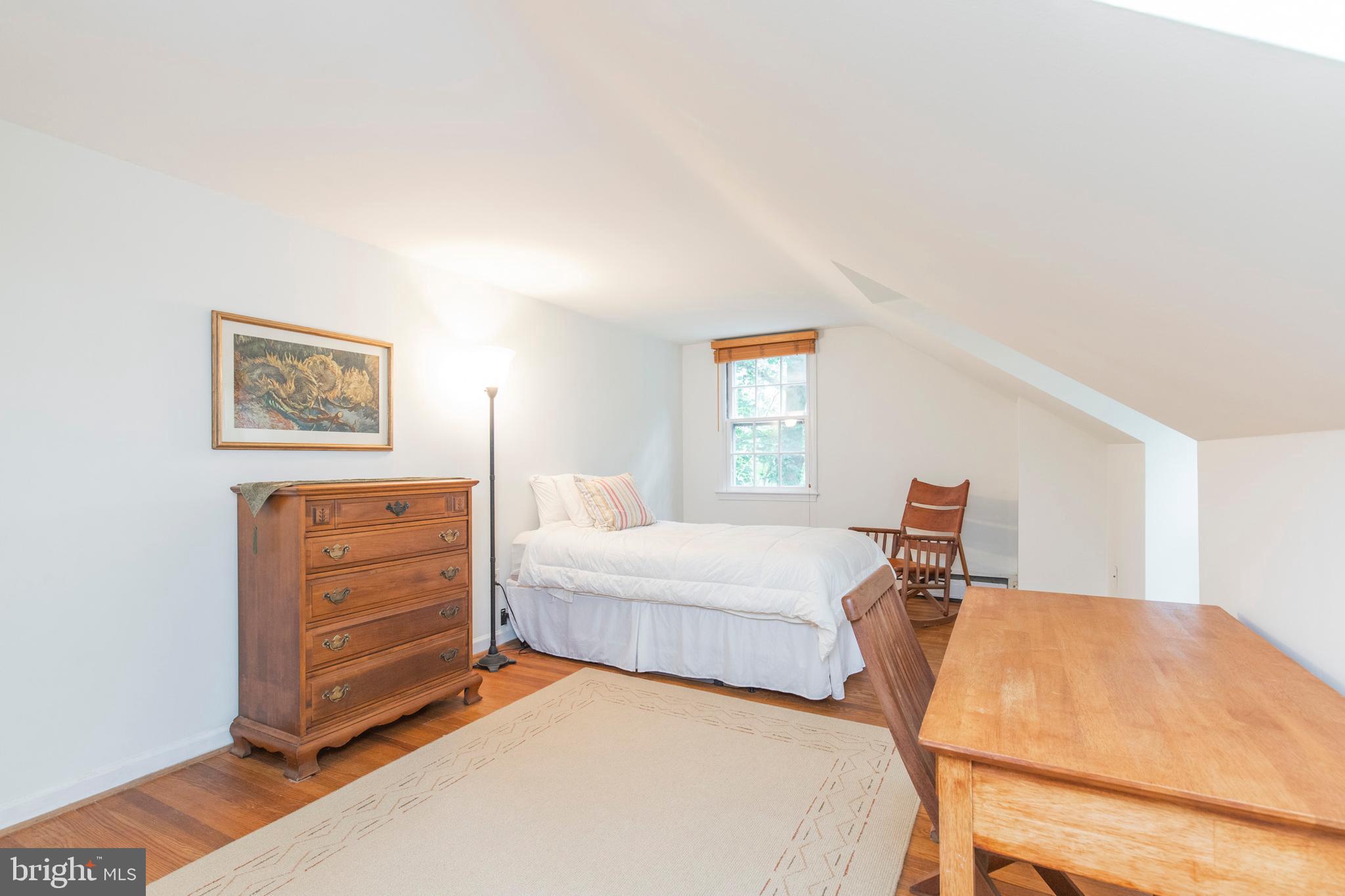620 Upper Weadley Road Wayne, PA 19087 - Photo 17 of 31 2nd floor bedroom 2
