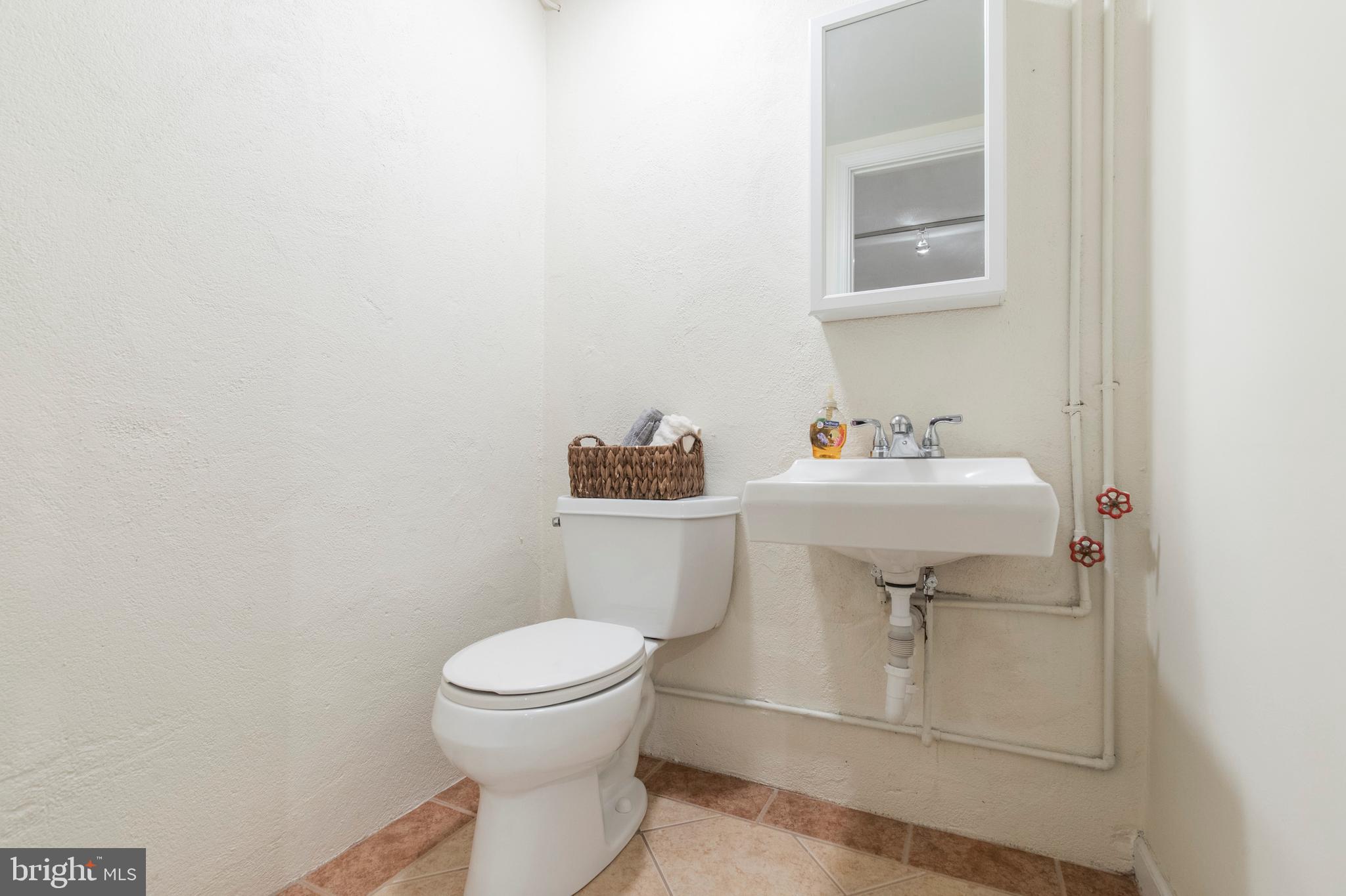 620 Upper Weadley Road Wayne, PA 19087 - Photo 24 of 31 basement half bathroom