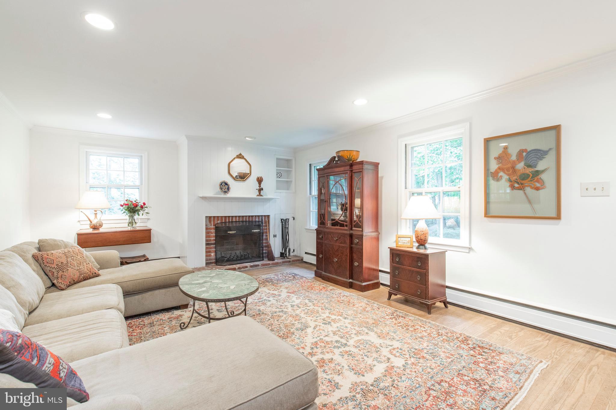 620 Upper Weadley Road Wayne, PA 19087 - Photo 4 of 31 Living room