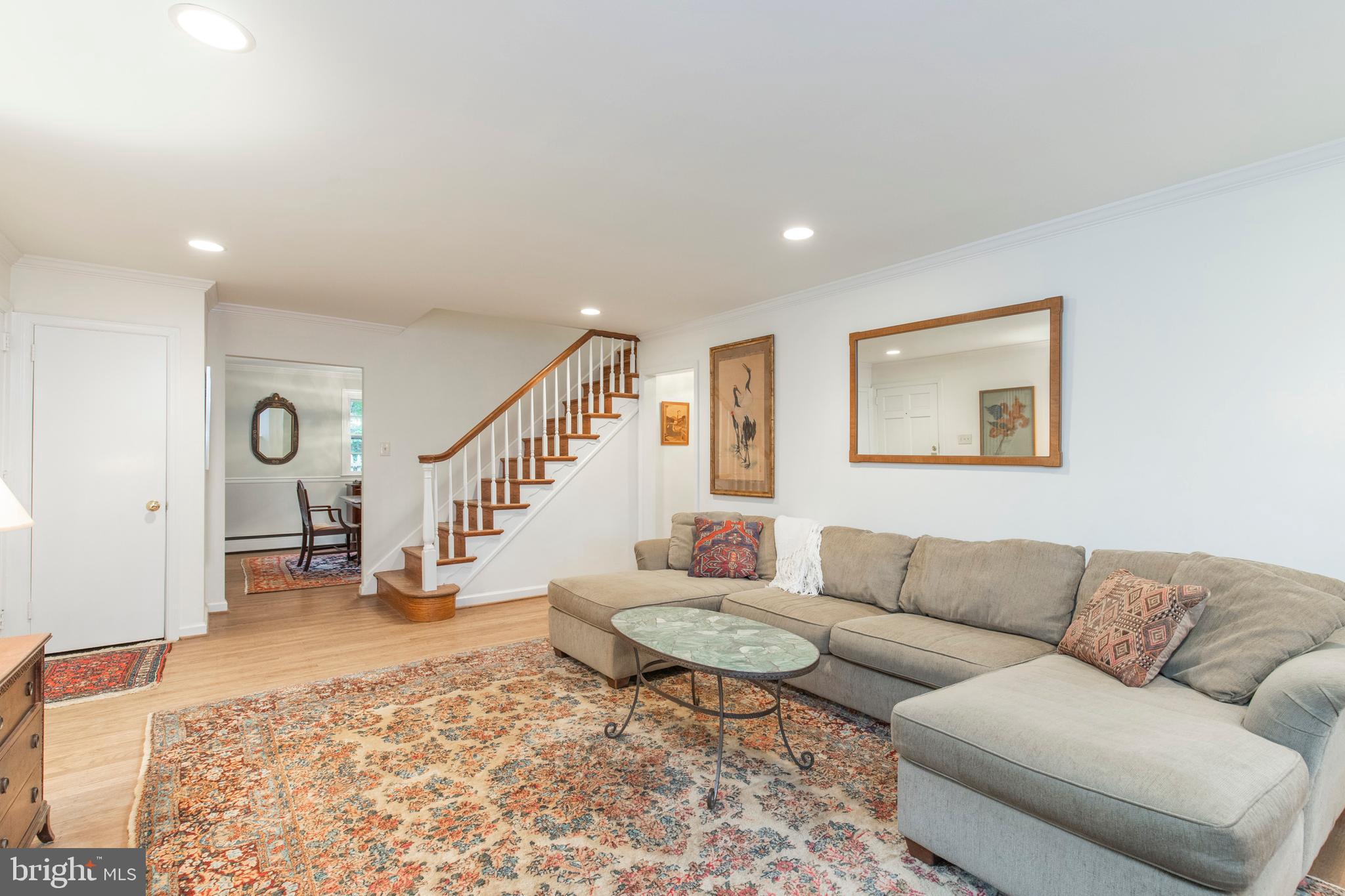 620 Upper Weadley Road Wayne, PA 19087 - Photo 5 of 31 Living room