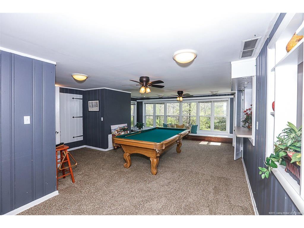 1711 Valley View Road New Albany, IN 47150 - Photo 3 of 61 Gallery Image 3