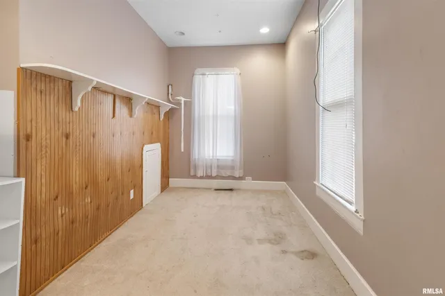 $89,500 | 607 North Logan Street, Marion, IL 62959