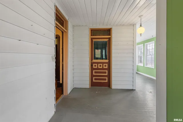 $89,500 | 607 North Logan Street, Marion, IL 62959