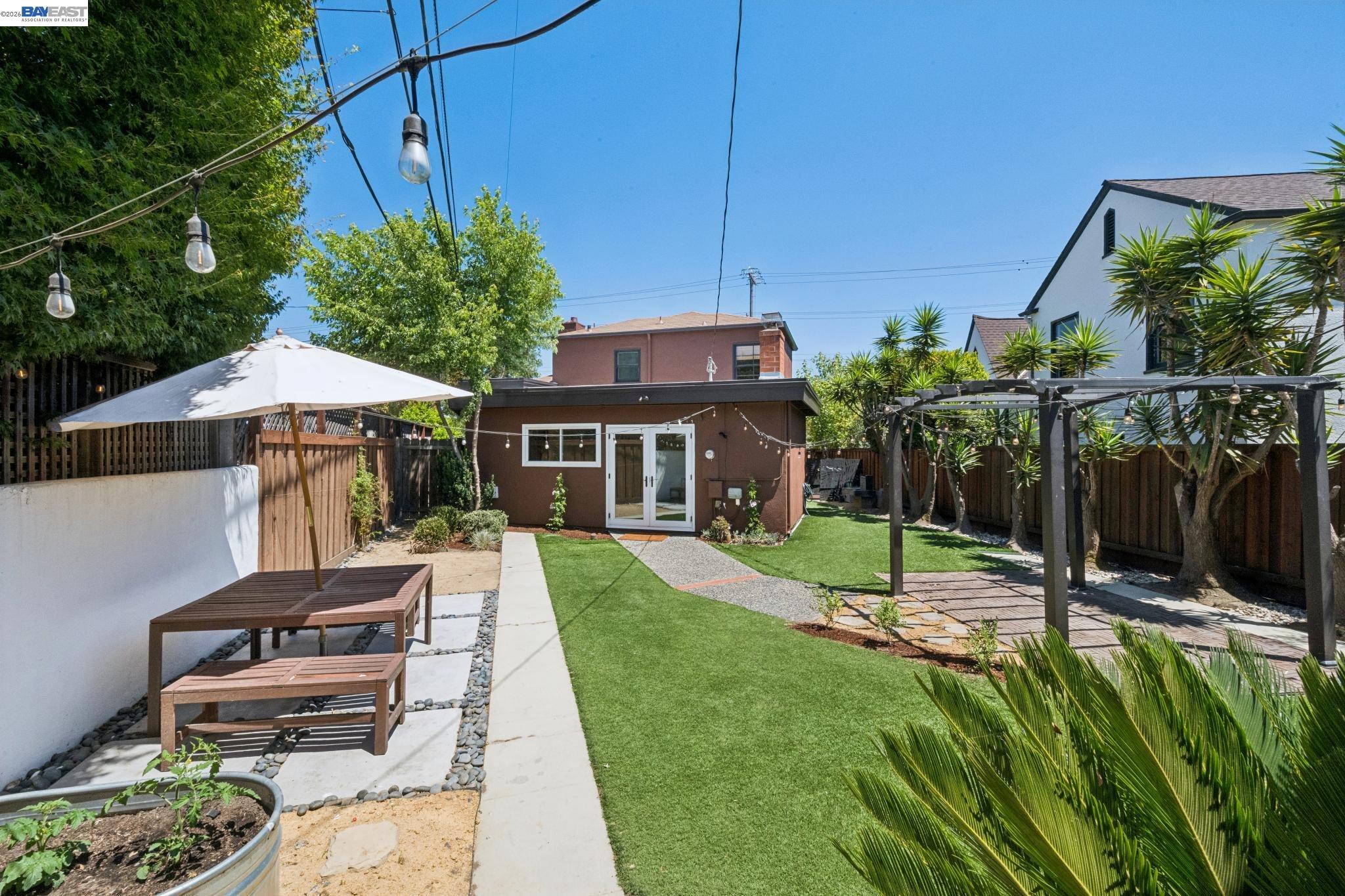 1813 High Street Alameda, CA 94501 - Photo 9 of 12