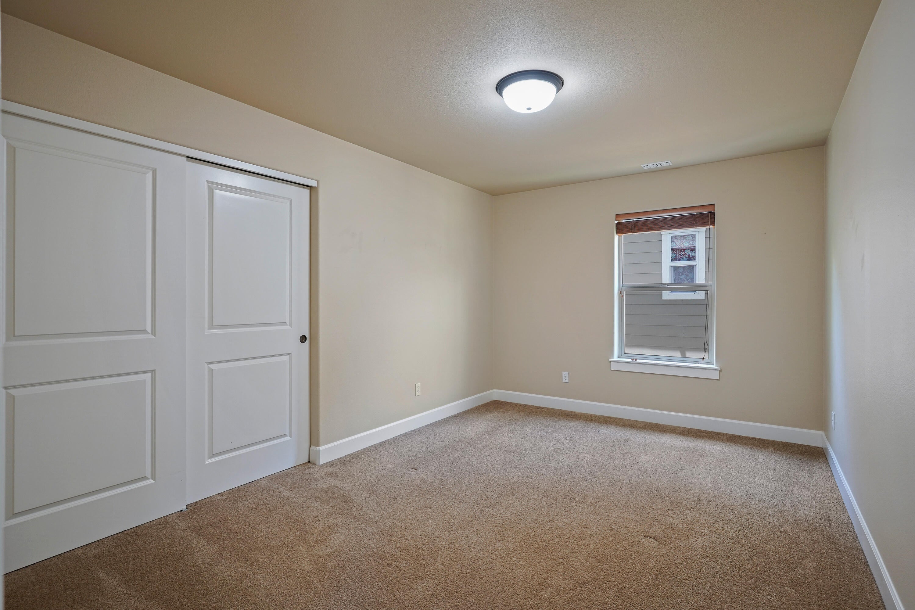 62777 Hawkview Road Bend, OR 97701 - Photo 25 of 41 DSC00333