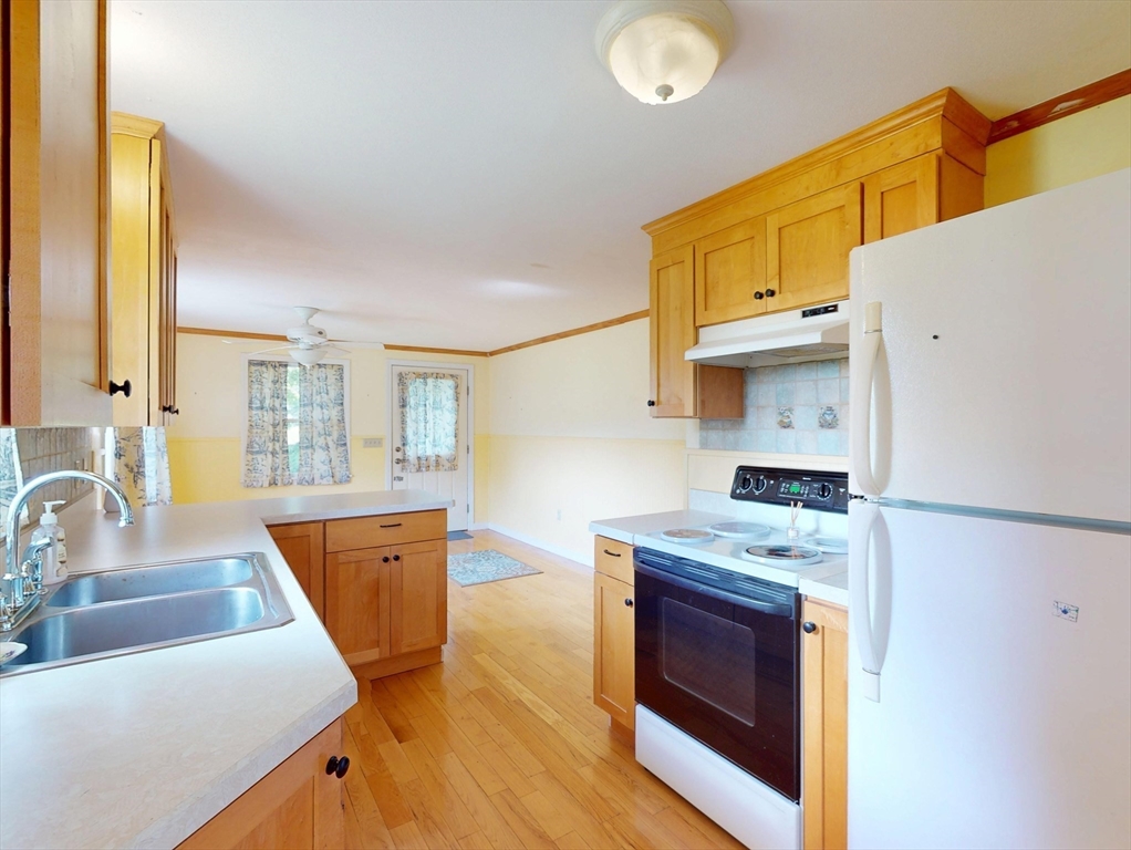 63 Adams Road Williamsburg, MA 01039 - Photo 10 of 34