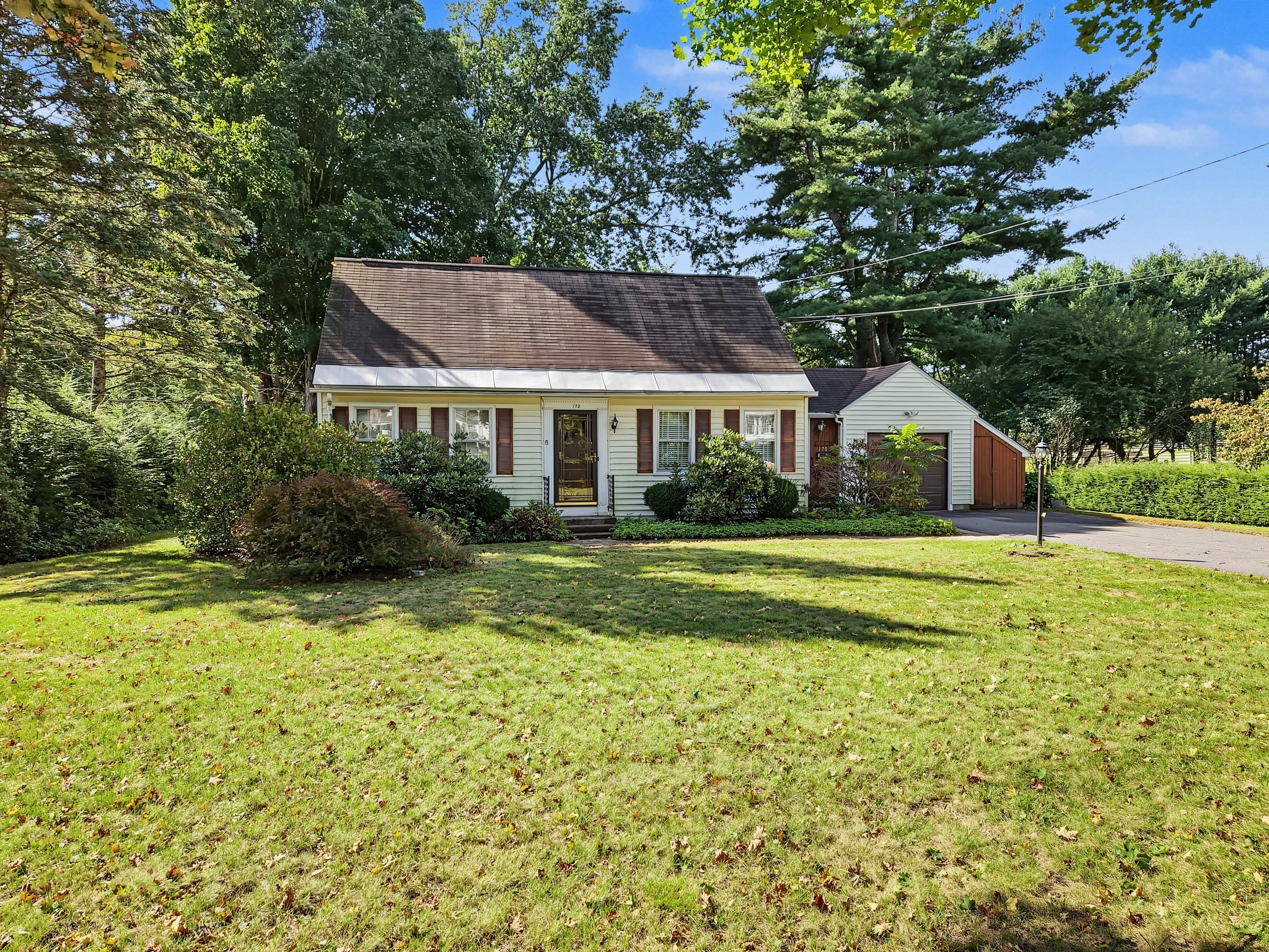 170 Barton Road Greenfield, MA 01301 - Photo 2 of 37 Gallery Image 2