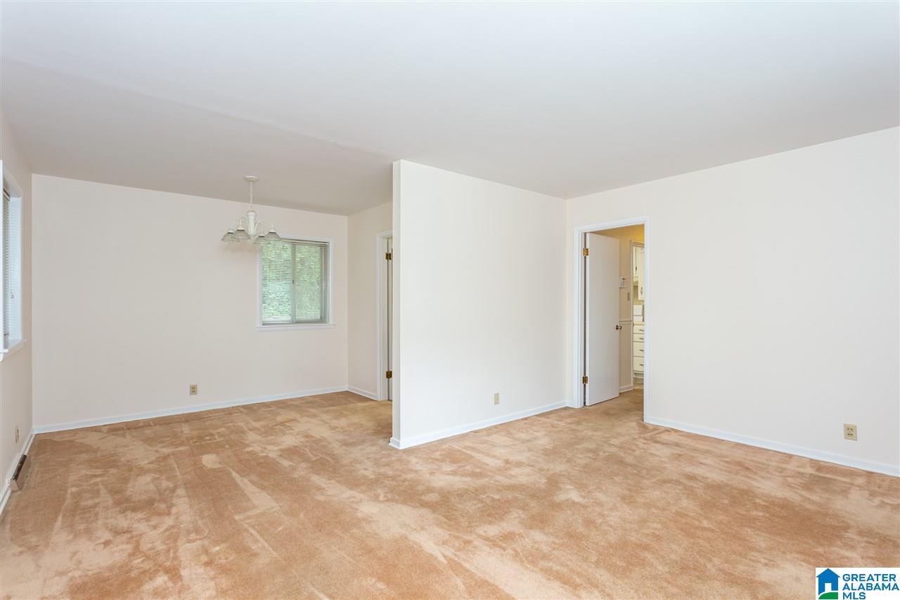 905 Barnisdale Road Birmingham, AL 35235 - Photo 5 of 36