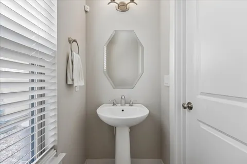 $420,000 | 13001 Hymeadow Drive, Unit 38, Austin, TX 78729