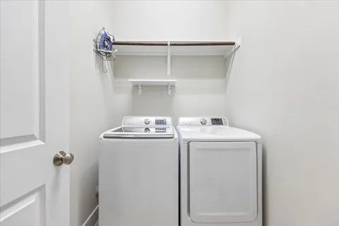 $420,000 | 13001 Hymeadow Drive, Unit 38, Austin, TX 78729