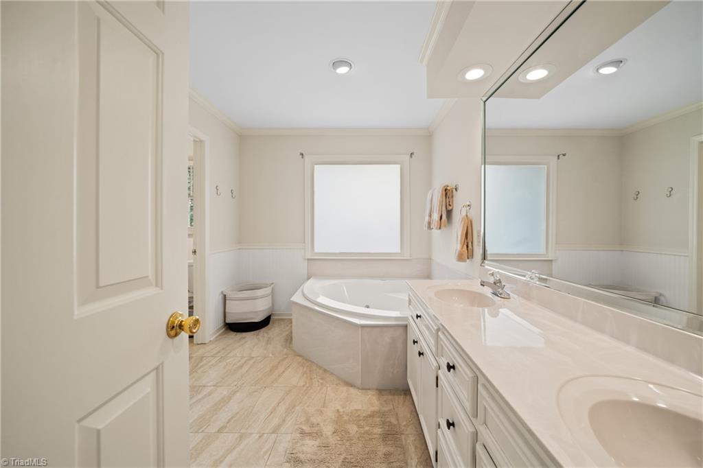 178 Wexham Road Winston-Salem, NC 27103 - Photo 11 of 20