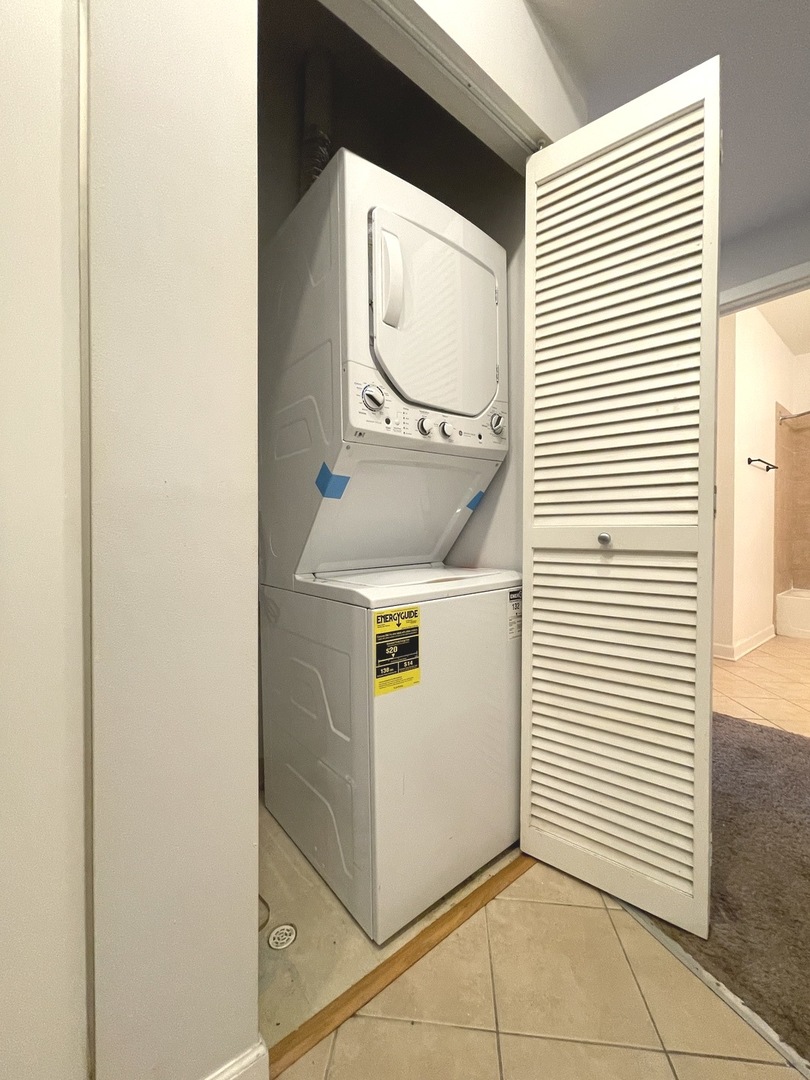 757 West Liberty Street, Unit 207 Chicago, IL 60607 - Photo 14 of 16 Gallery Image 14